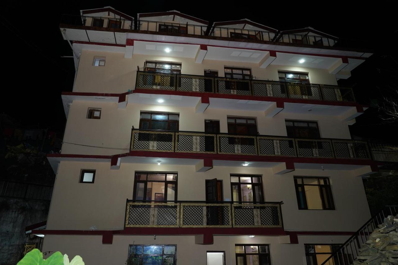 Shimla Pines Homestay Екстер'єр фото